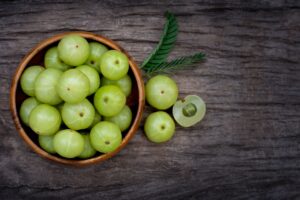 ನೆಲ್ಲಿಕಾಯಿಯಲ್ಲಿರುವ ಆರೋಗ್ಯಕರ ಅಂಶಗಳು ಇಲ್ಲಿವೆ …