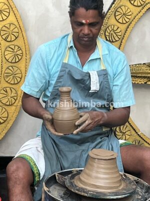 ಬದುಕಿನ ಚಕ್ರ ತಿರುಗಿಸಿದ ಮಣ್ಣಿನ ಪಾತ್ರೆಗಳು: ಕುಂಬಾರಿಕೆ ಮೂಲಕ ಇವರು ಪರಂಪರೆ ಉಳಿಸುತ್ತಿದ್ದಾರೆ!