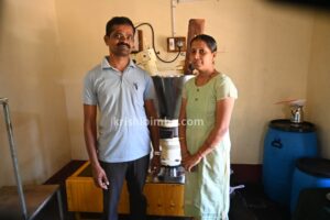 ಗ್ರಾಮೀಣ ಭಾಗದಲ್ಲಿ ಅರಳಿತು ತೆಂಗಿನೆಣ್ಣೆ ಗಾಣದ ಕನಸು: ನವ ಉದ್ಯೋಗಕ್ಕೆ ಆಧಾರವಾಯಿತು ಈ ದಂಪತಿಯ ಕಿರು ಉದ್ಯಮ!