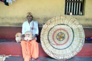 ಇವರ ಬದುಕಿಗೊಂದು ದಾರಿ, ಮಂಡೆ ಹಾಳೆ!